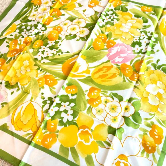 SM Kent for Avon scarf silky 27" square green yellow white springtime summer - Picture 4 of 7